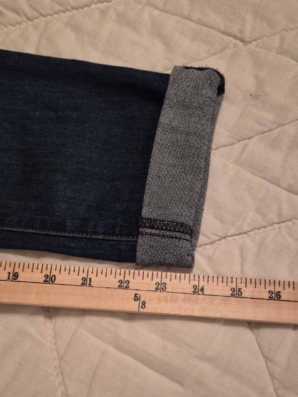 Kut Mid Rise Slim Leg- Size 2 P - Picture 6 of 9